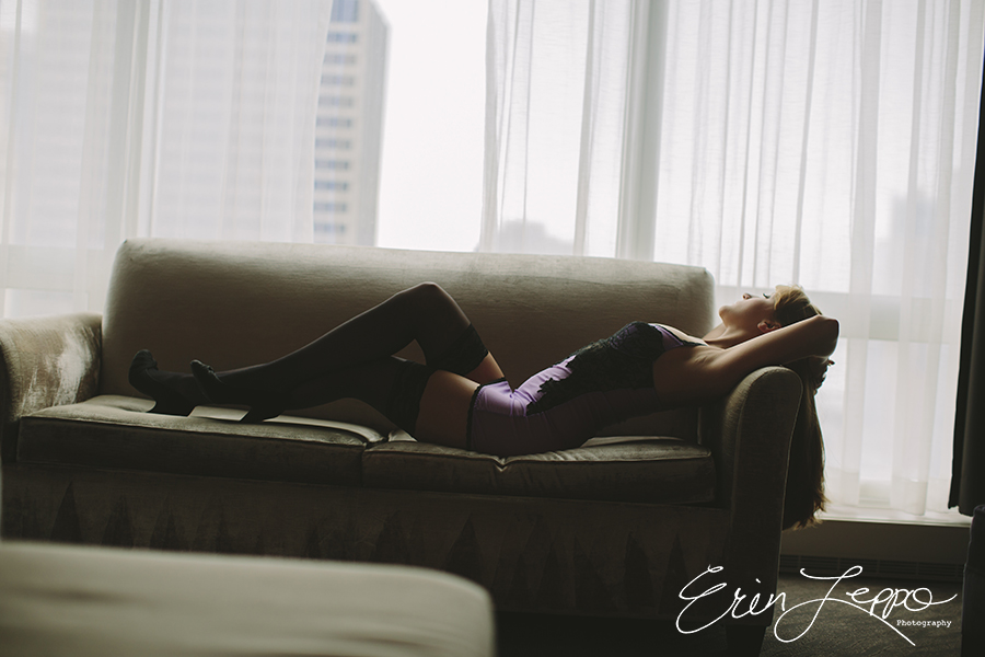 chicago boudoir photographer trump tower hotel-27